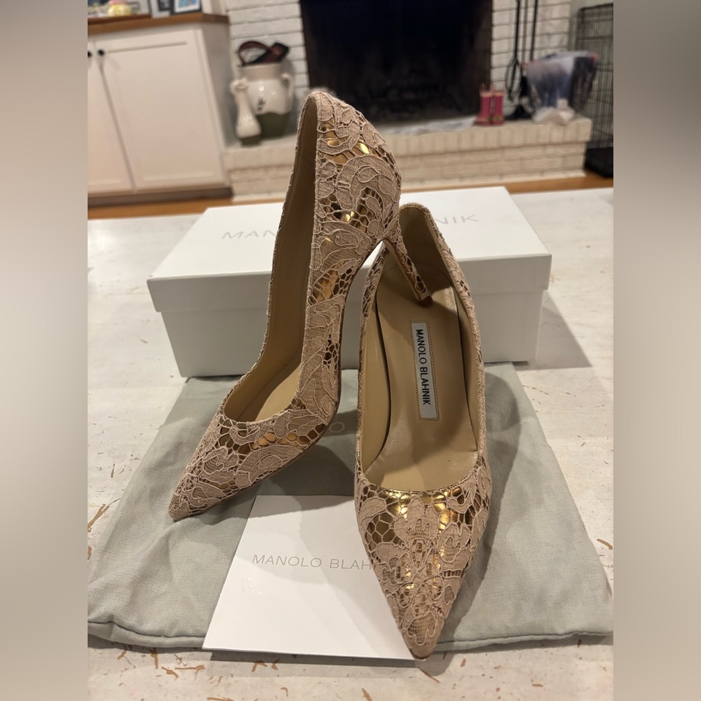 Manolo Blahnik - Picture 5 of 7
